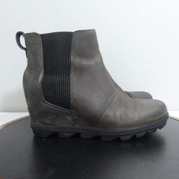 Sorel‎ Lea Wedge Chelsea Boots Women 8 Gray Leather Waterproof Slip-On Booties - Picture 1 of 11